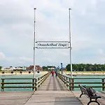 Toni's An Der Seebruecke * זינקסט